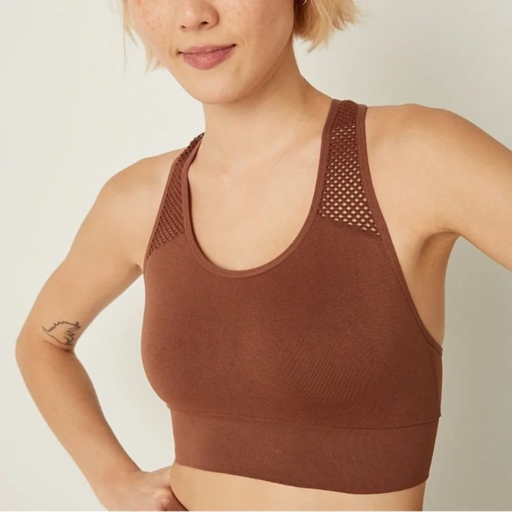 โฅ๐ฑ๐ฎ ๐๐๐๐ (x2) Racerback Sports Bra - Picture 6 of 15